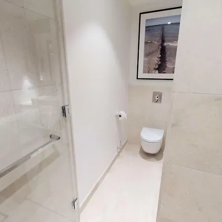 White Pearl 0.04 تيميندورفير ستراند