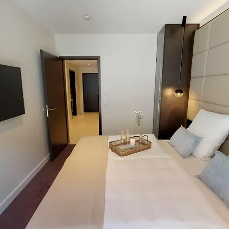 White Pearl 0.04 Apartament