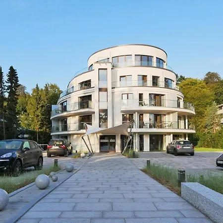 White Pearl 0.04 شقة تيميندورفير ستراند